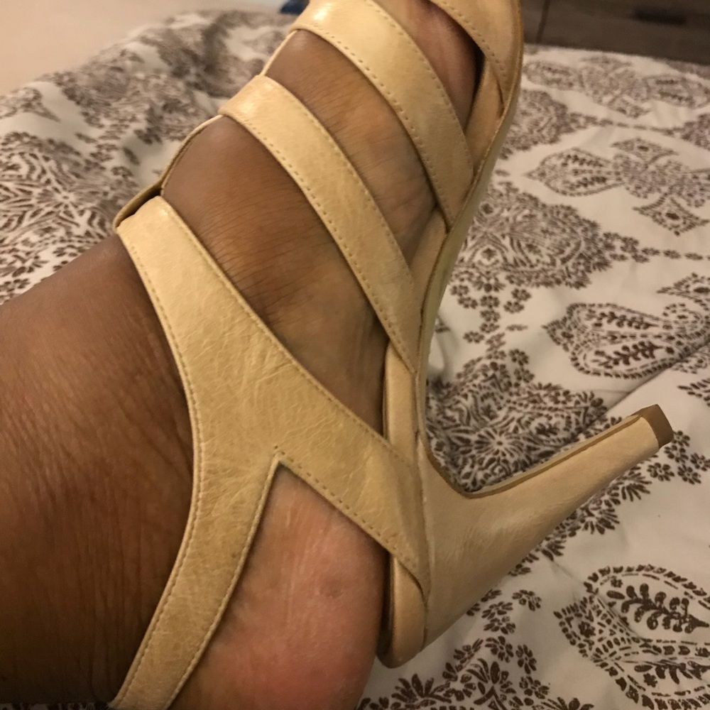 Sandals - Picture 4 of 5